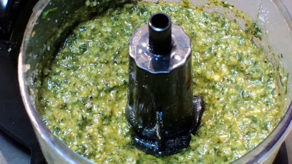 Low sodium homemade pesto mixing