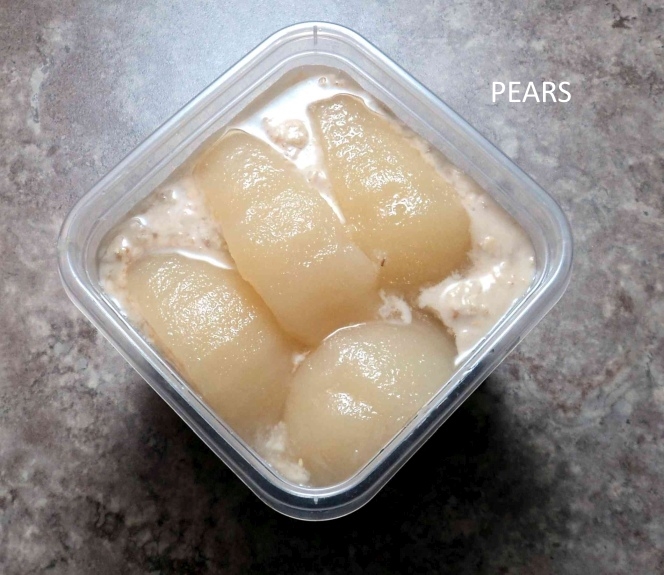 Low sodium overnight oats with pears