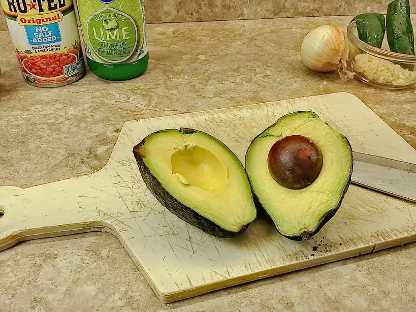 cutting avocado for low sodium guacamole