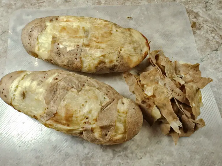 peel loose skin from potato