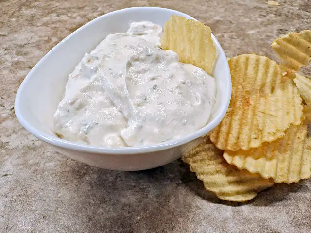 Low sodium french onion dip with potato chips