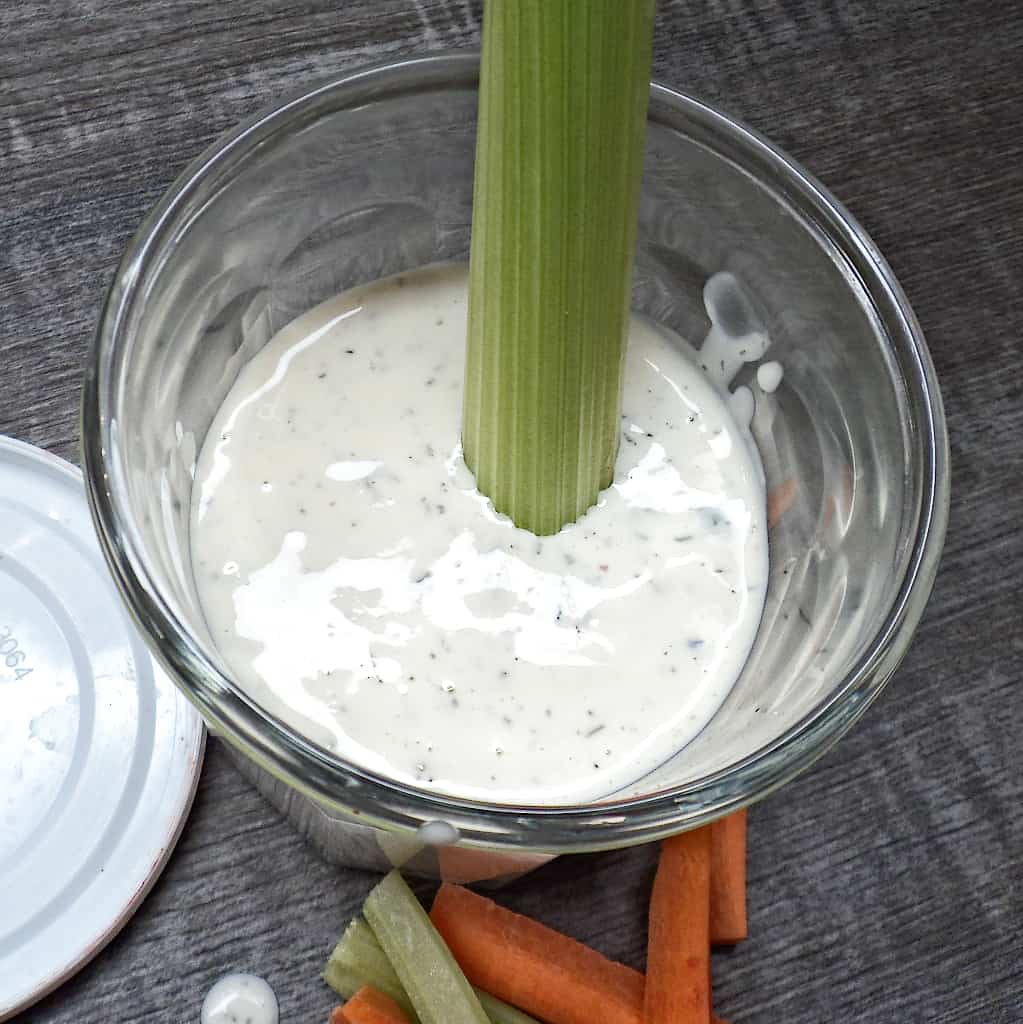 Low sodium ranch dressing for snacking