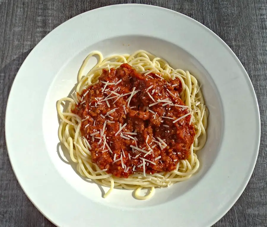 Low sodium spaghetti sauce with sprinkle of parmesean