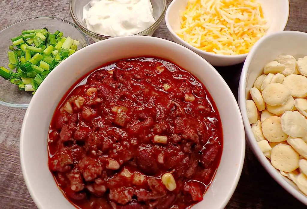 Low sodium chili with sides