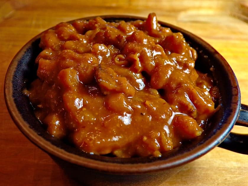Thick and sticky low-sodium baked beans