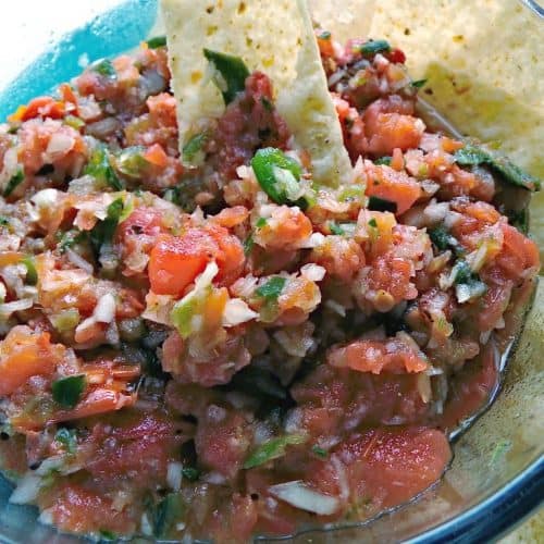 Low sodium salsa on a plate with chips