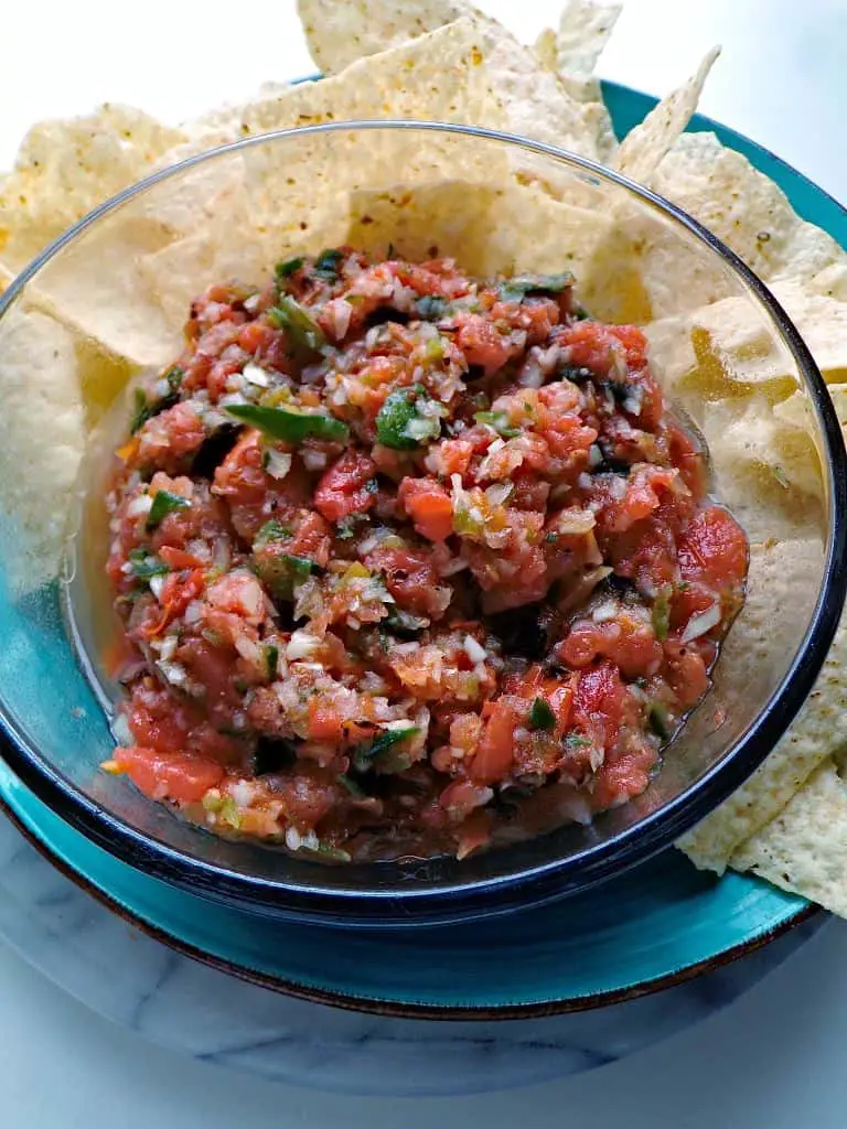 Zesty low sodium salsa and chips