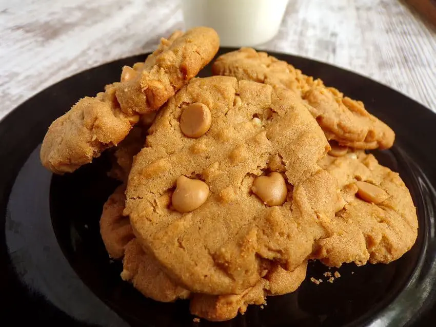 Low sodium peanut butter cookies