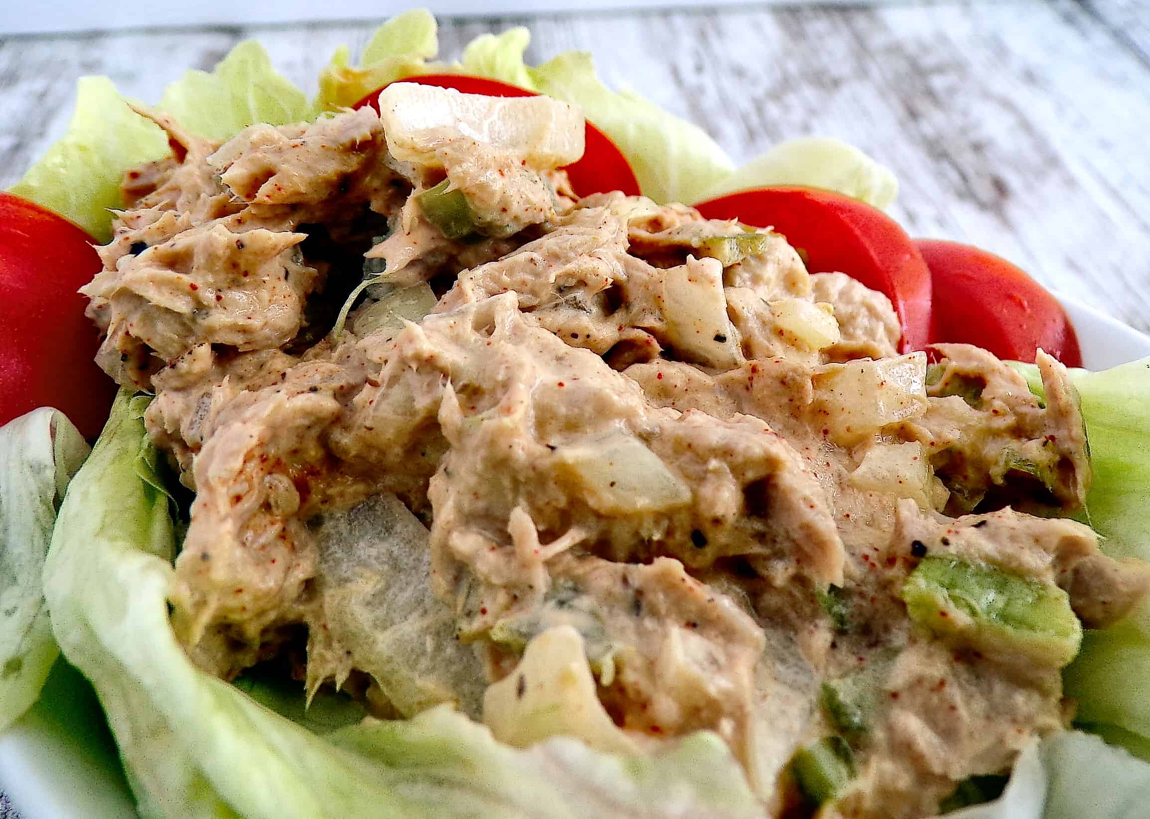 Low sodium tuna fish salad on lettuce