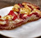 Low Sodium Strawberry Cobbler with Cream Cheese