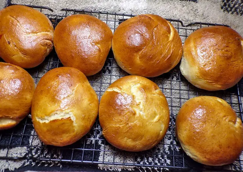 Homemade low sodium hamburger buns