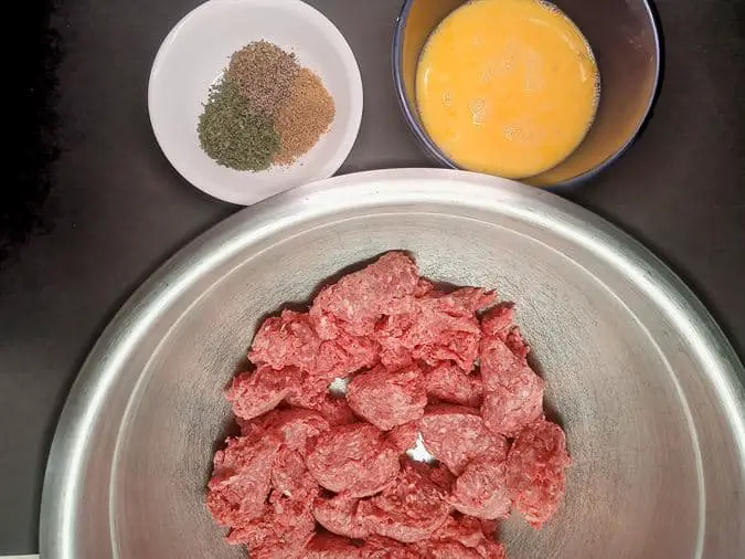 Ingredients for meatballs