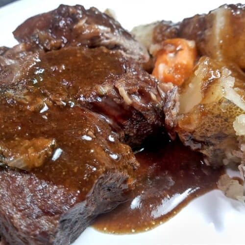 Instant pot roast with savory gravy