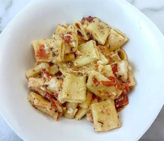 Italian chicken with Rigatoni pasta