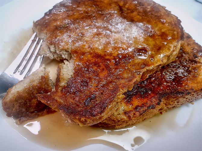 Low sodium french toast with cinnamon topping