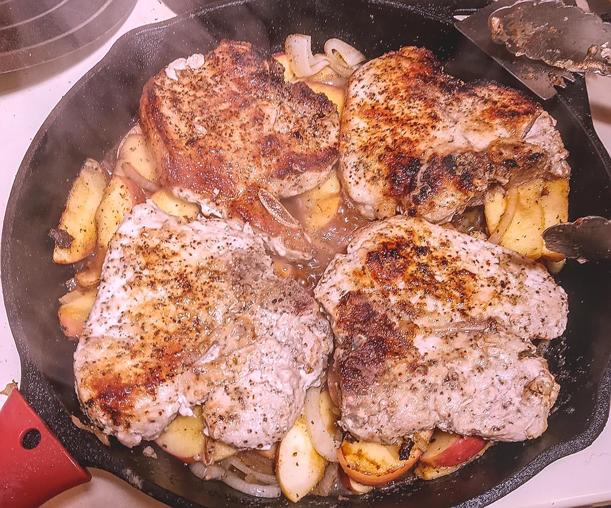 Pork chops added back into pan