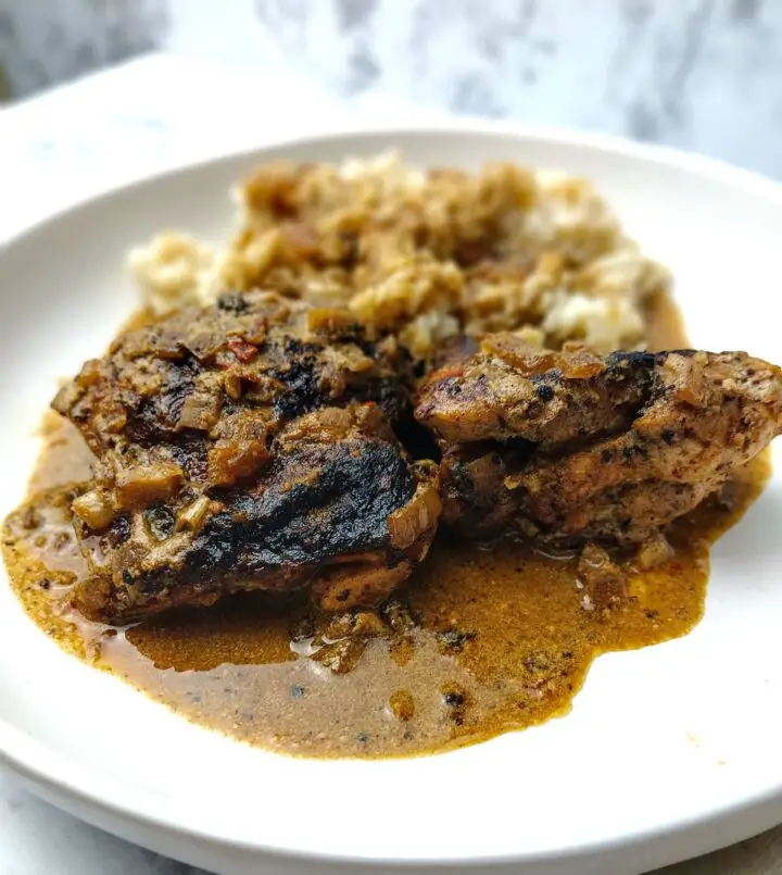 Low sodium skillet chicken thighs in sauce served with rice
