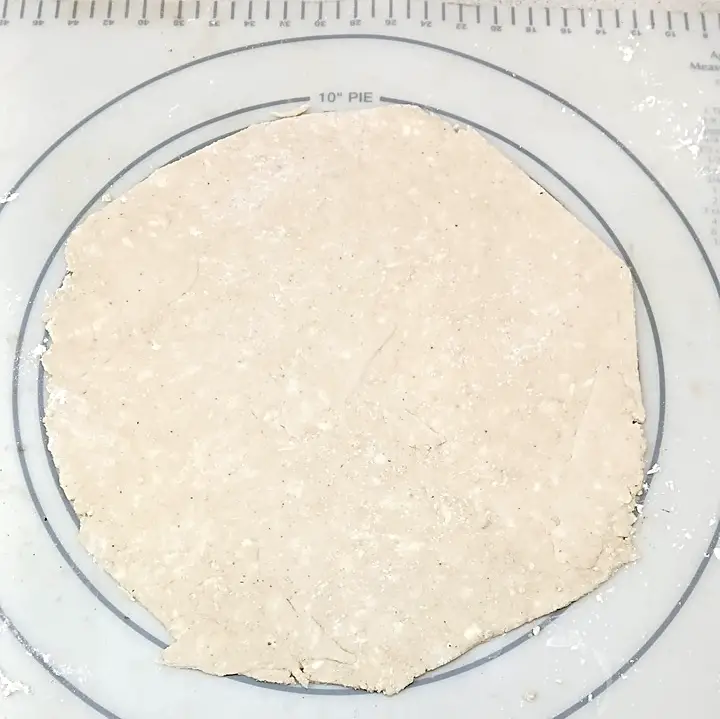 low sodium pumpkin pie rolled out dough on pastry mat