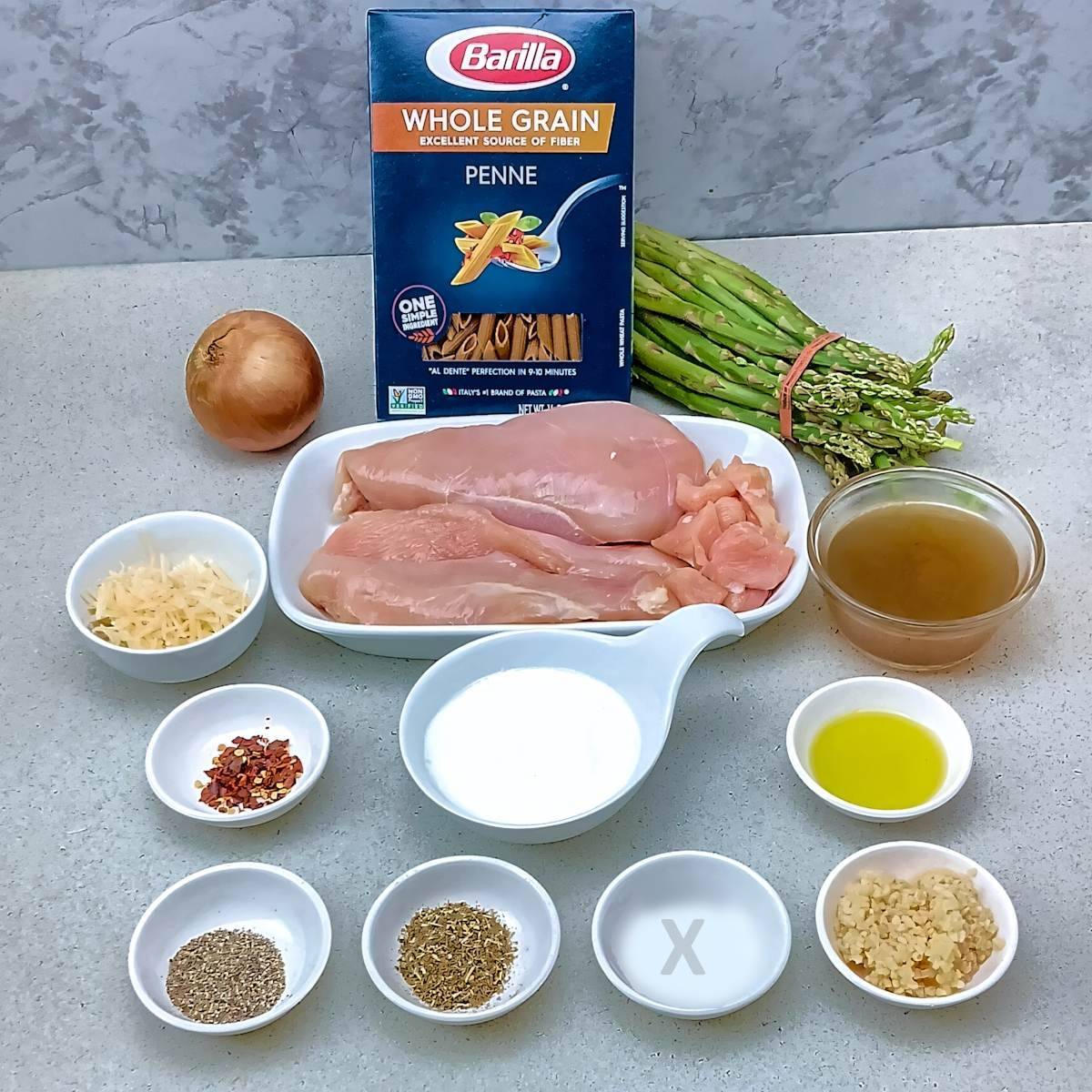 Ingredients for low sodium chicken pasta with asparagus.