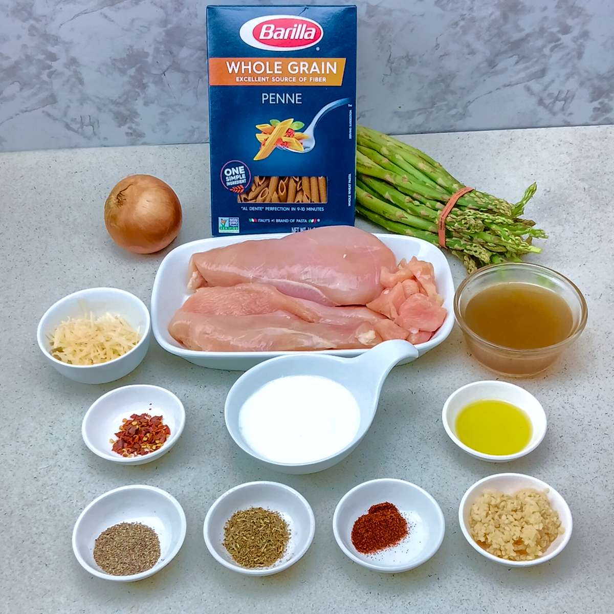 Ingredients for low sodium chicken pasta with asparagus.